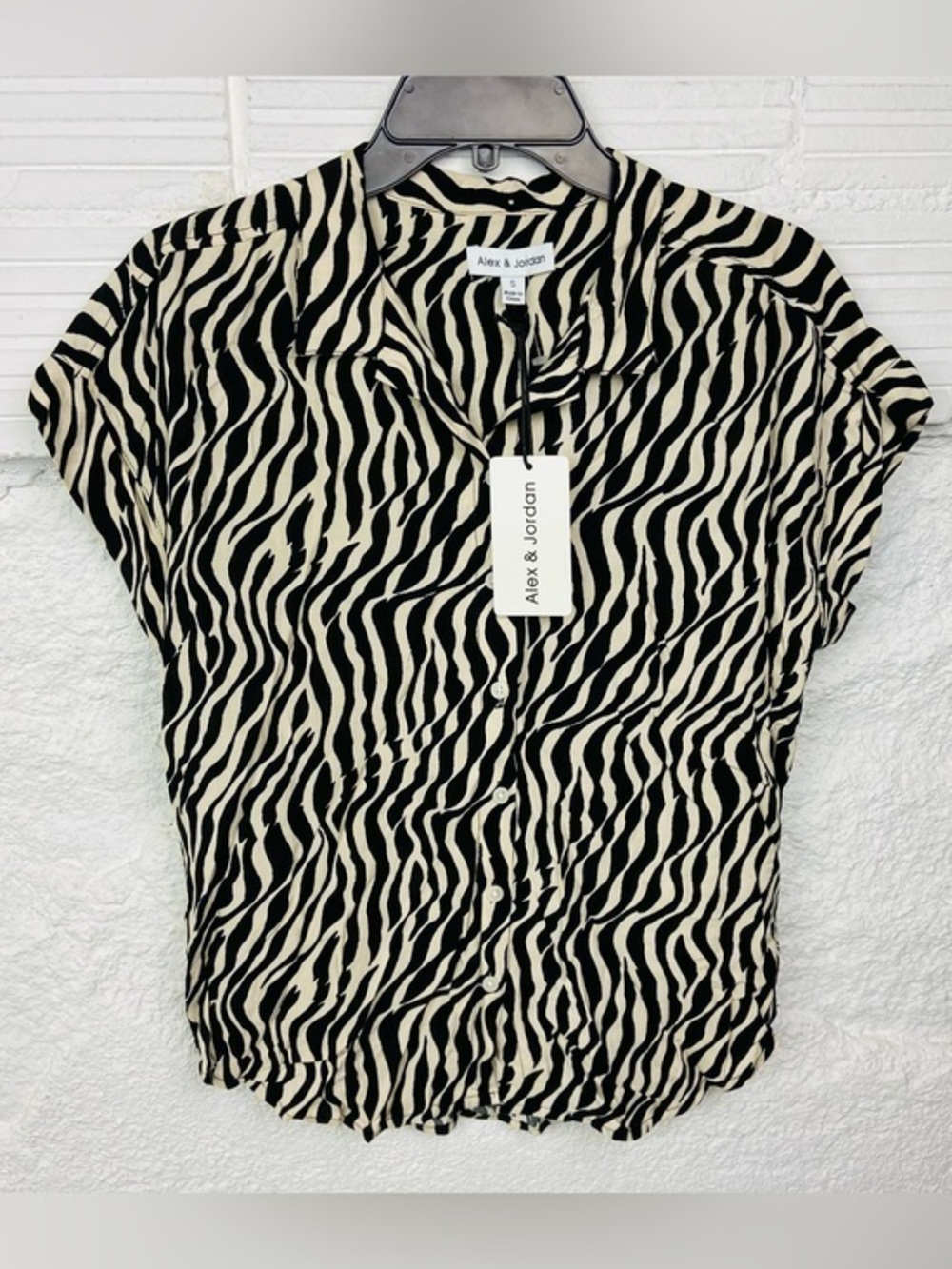 Alex & Jordan Black and Cream Zebra Print Button Front Top size small